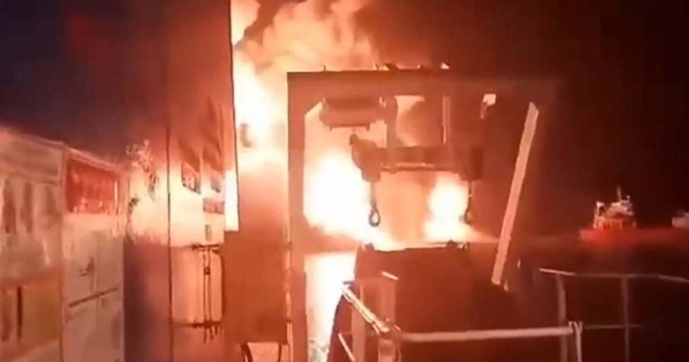 SOS για εγκλωβισμένους ναυτικούς στον Περσικό